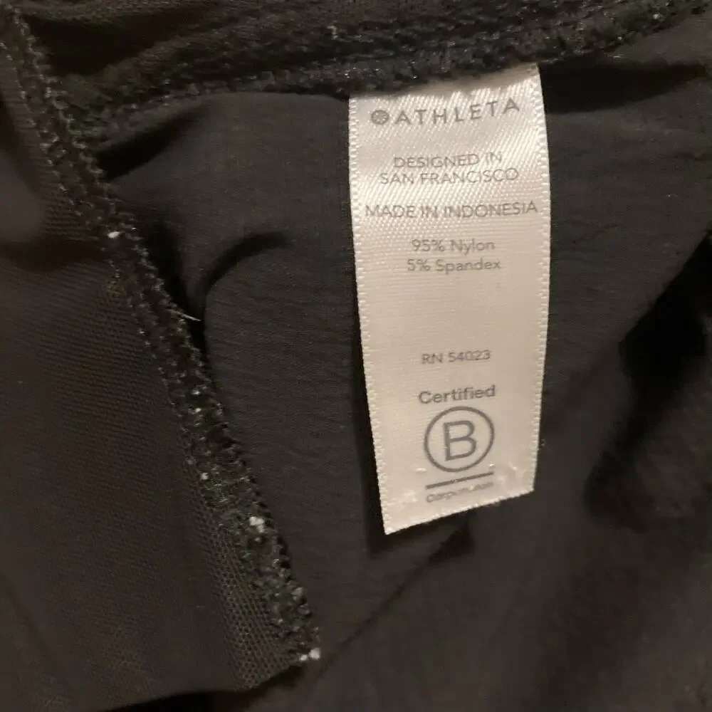 Athleta Trekkie Belted Black Hiking Commute Travel Pants Size 10